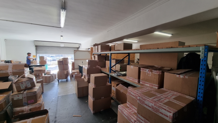 To Let commercial Property for Rent in Montague Gardens Western Cape